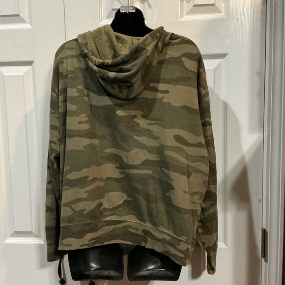 Womens Camo Pullover Hoodie Lightweight Long Sleeve Green Casual - Picture 3 of 4